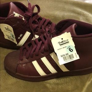 Adidas purple high tops size US 4, women’s 6